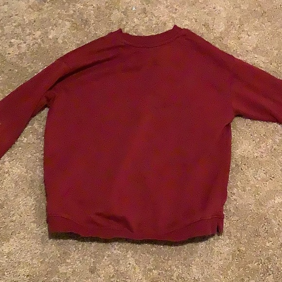 Red Tigners sweater from H&M - Picture 2 of 3